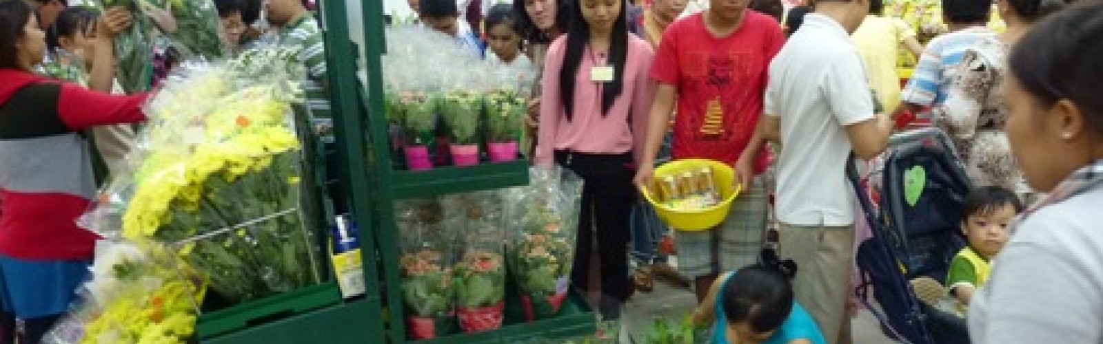 Dalat Hasfarm opened new booth at BigC Binh Duong