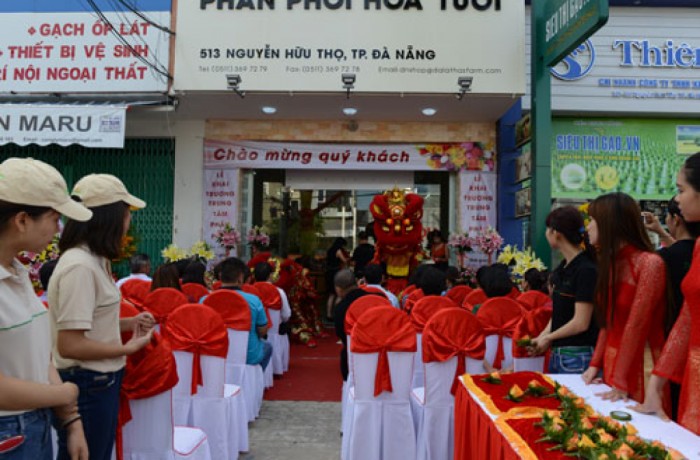 Dalat Hasfarm opened Distribution Center in Danang